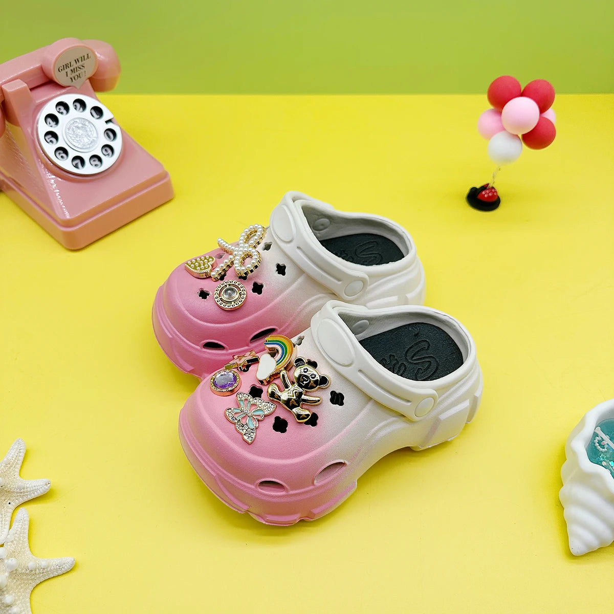 Cute and Versatile Parent-Child Slippers for Boys and Girls, New Cartoon Bow-Knot Rainbow Bear Eva Clogs, Soft-Soled Non-Slip Closed-Toe Sandals 606