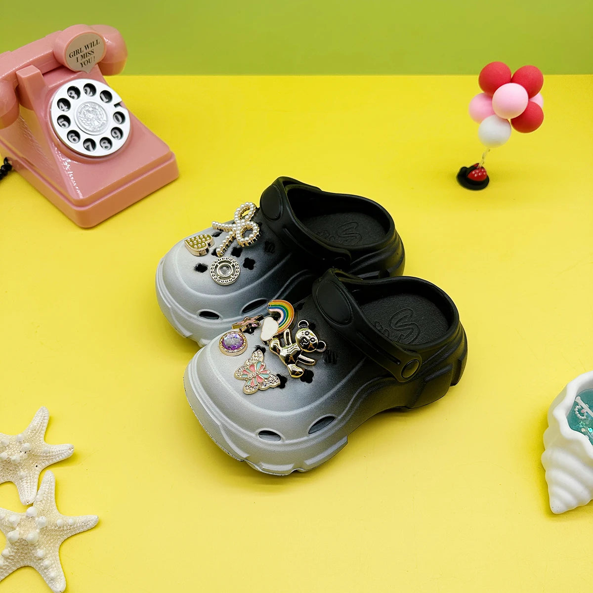 Cute and Versatile Parent-Child Slippers for Boys and Girls, New Cartoon Bow-Knot Rainbow Bear Eva Clogs, Soft-Soled Non-Slip Closed-Toe Sandals 606