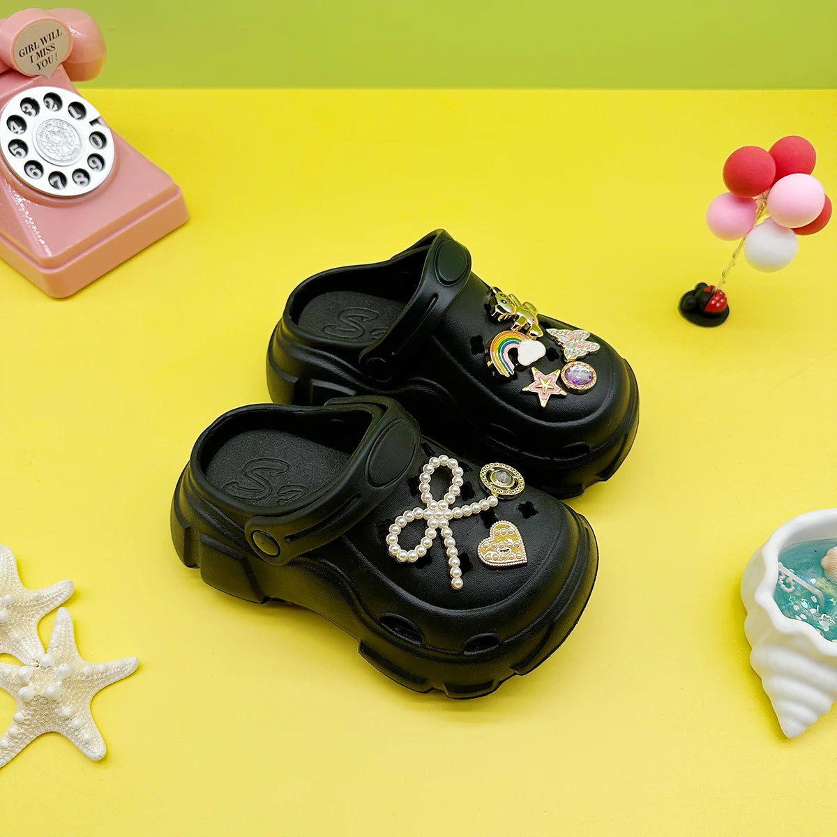 Cute and Versatile Parent-Child Slippers for Boys and Girls, New Cartoon Bow-Knot Rainbow Bear Eva Clogs, Soft-Soled Non-Slip Closed-Toe Sandals 606