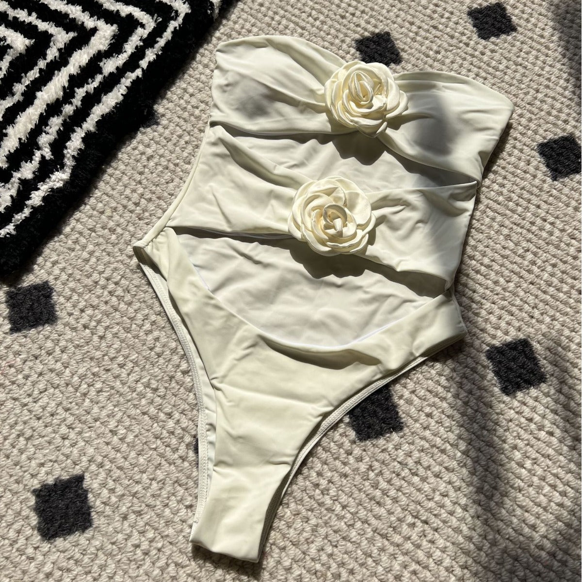Womens Sexy Hollow-Out Rose Floral One-Piece Swimsuit Bikini